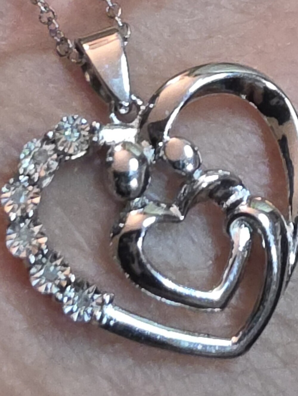 925 DIAMOND MOTHER & CHILD PENDANT WITH A 20 IN 925 WITH A STERLING SILVER CHAIN